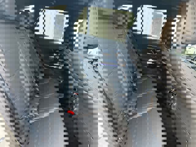 Used 2026 Mercedes-Benz GLC 300 image 24