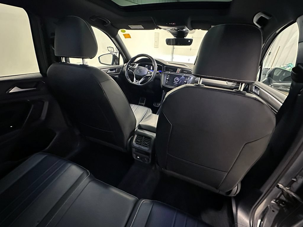Used 2022 Volkswagen Tiguan SE R-Line AWD/4WD image 23
