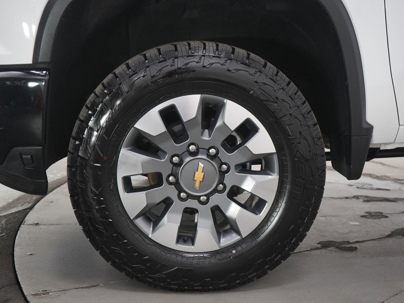 Used 2024 Chevrolet Silverado 2500 Custom w/ Custom Value Package image 28