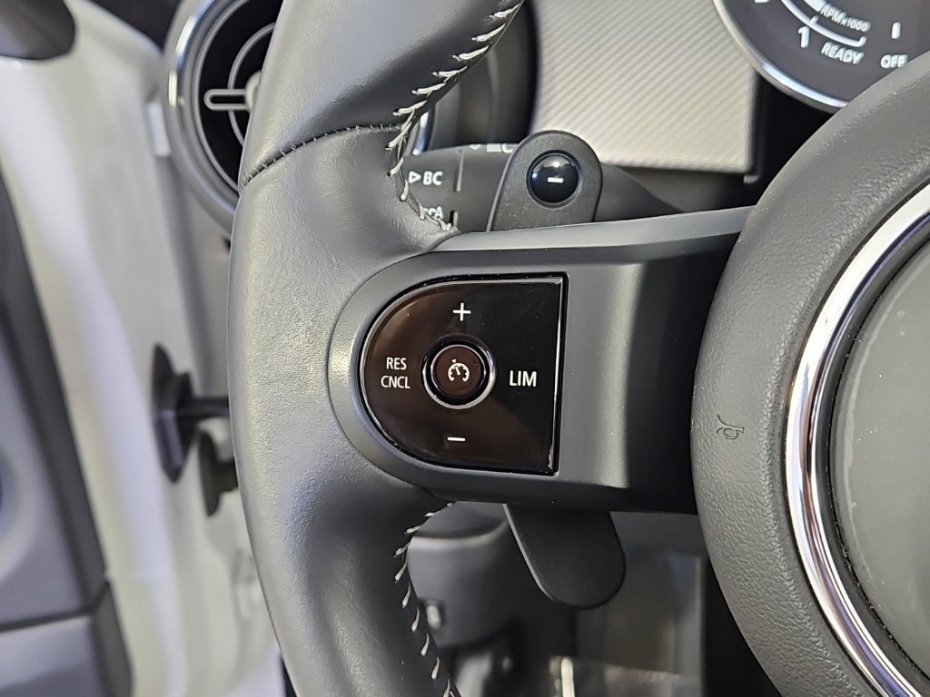 Certified 2024 MINI Cooper S FWD image 29