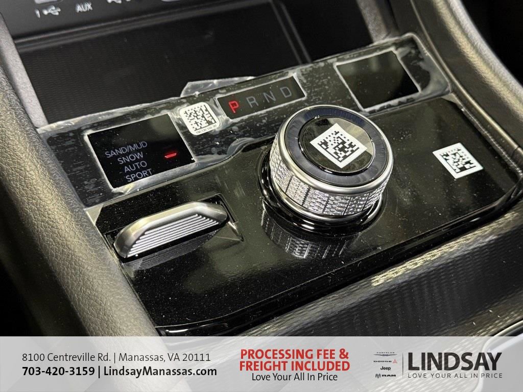 New 2025 Jeep Grand Cherokee Limited w/ Luxury Tech Group II image 29
