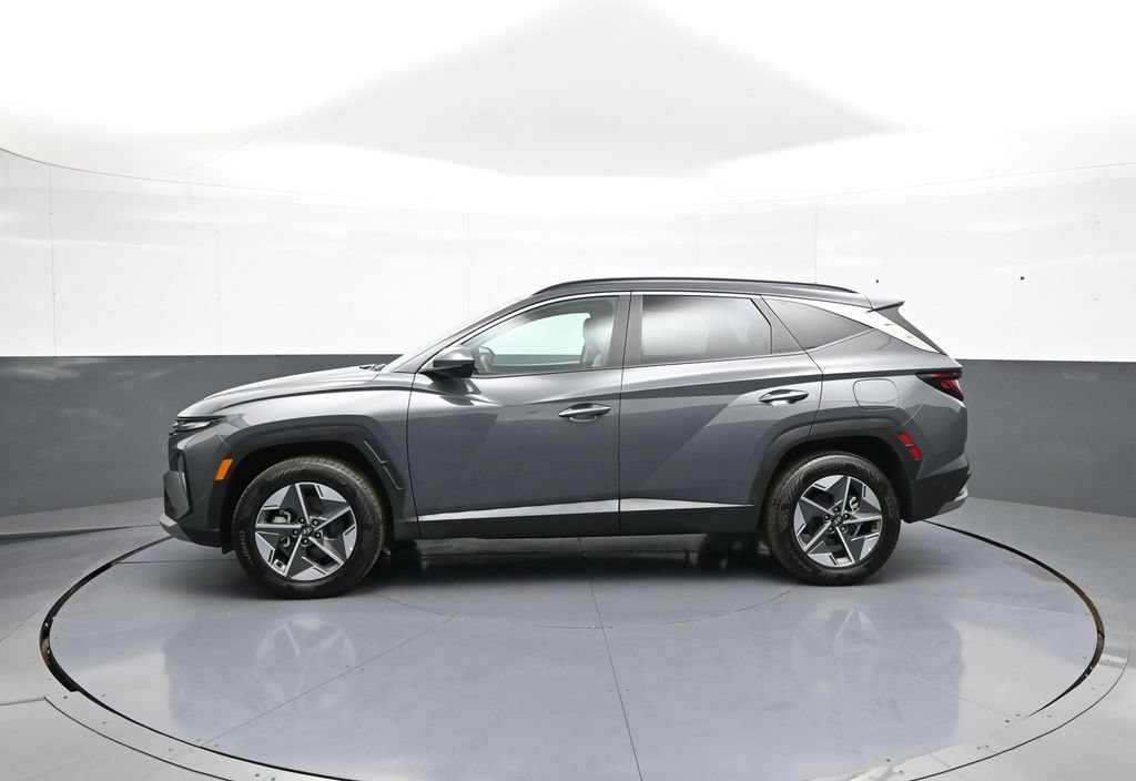 Certified 2025 Hyundai Tucson SEL AWD/4WD image 9