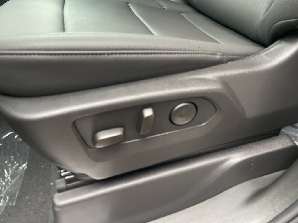 New 2026 GMC Sierra 1500 SLT w/ SLT Premium Package image 18