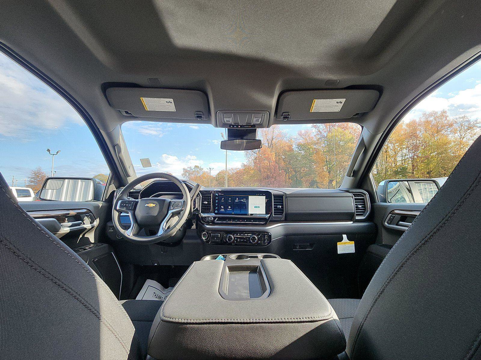 New 2026 Chevrolet Silverado 1500 LT w/ Z71 Off-Road Package image 24