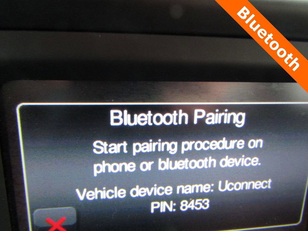 Used 2017 Jeep Renegade Latitude w/ Cold Weather Group image 6