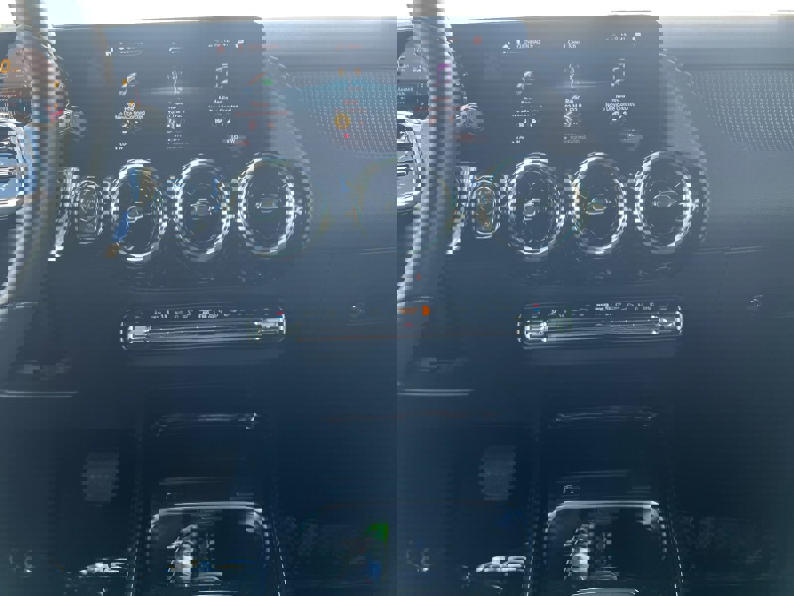 Used 2023 Mercedes-Benz GLA 250 image 11