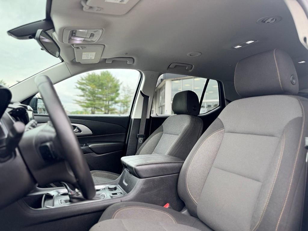 Used 2020 Chevrolet Traverse LT AWD/4WD image 17