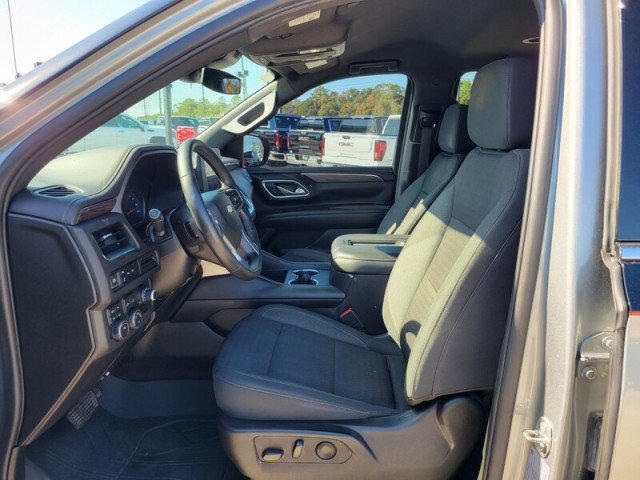 Used 2023 Chevrolet Suburban LS w/ Driver Alert Package image 11