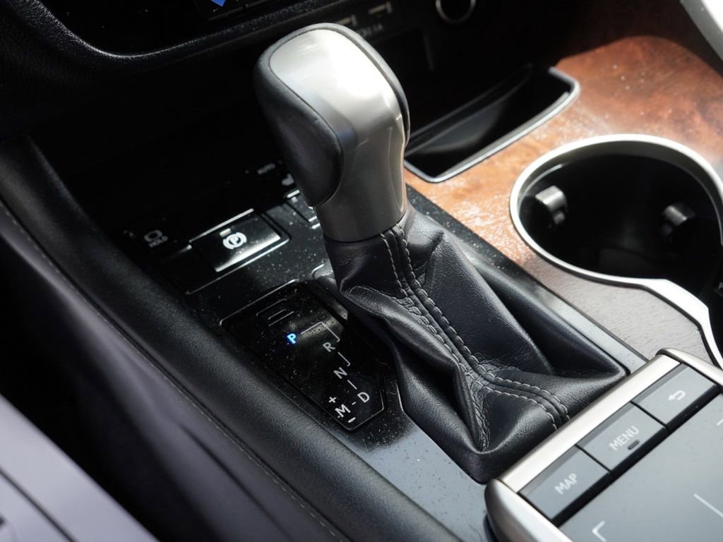 Used 2020 Lexus RX 350L FWD w/ Premium Package image 18