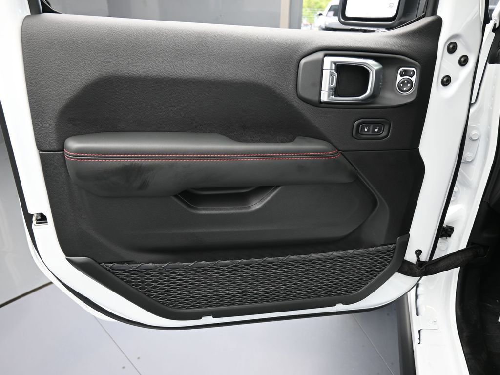 New 2026 Jeep Gladiator Rubicon w/ Steel Power Dome Hood Package AWD/4WD image 12