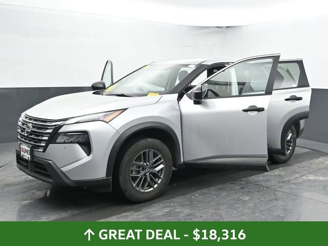 Used 2024 Nissan Rogue S image 53