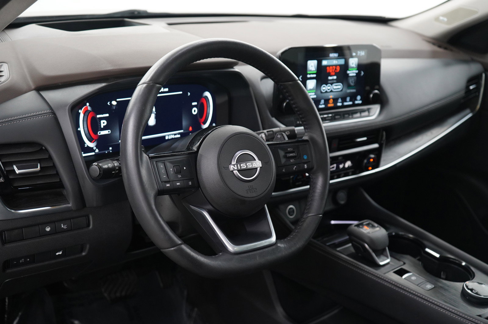 Used 2022 Nissan Rogue Platinum w/ Head-Up Display Package image 21