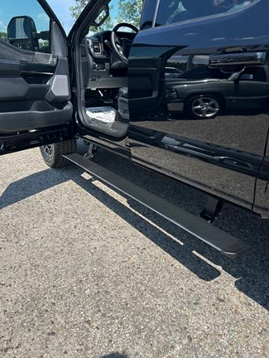 Used 2025 Ford F250 Platinum image 14