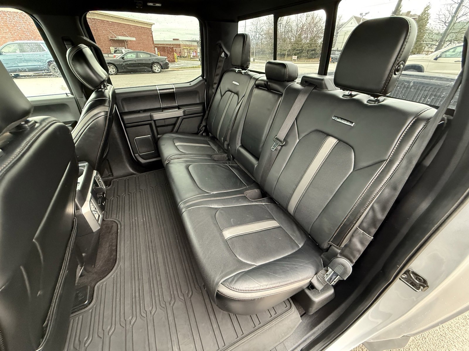 Used 2018 Ford F150 Platinum w/ Equipment Group 701A Luxury image 31