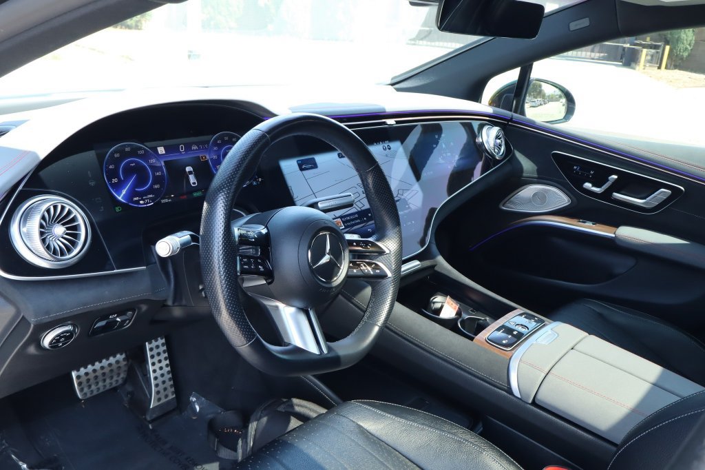 Used 2023 Mercedes-Benz EQS 580 4MATIC Sedan image 8