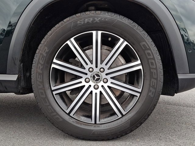 Used 2024 Mercedes-Benz GLE 350 4MATIC w/ Driver Assistance Package image 8