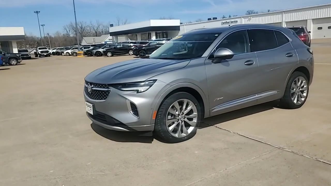 Used 2023 Buick Envision Avenir image 4