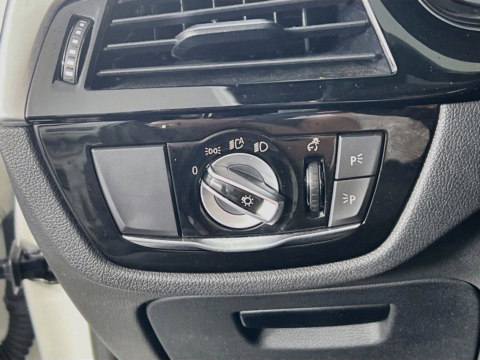 Used 2019 BMW 540i xDrive AWD/4WD image 11