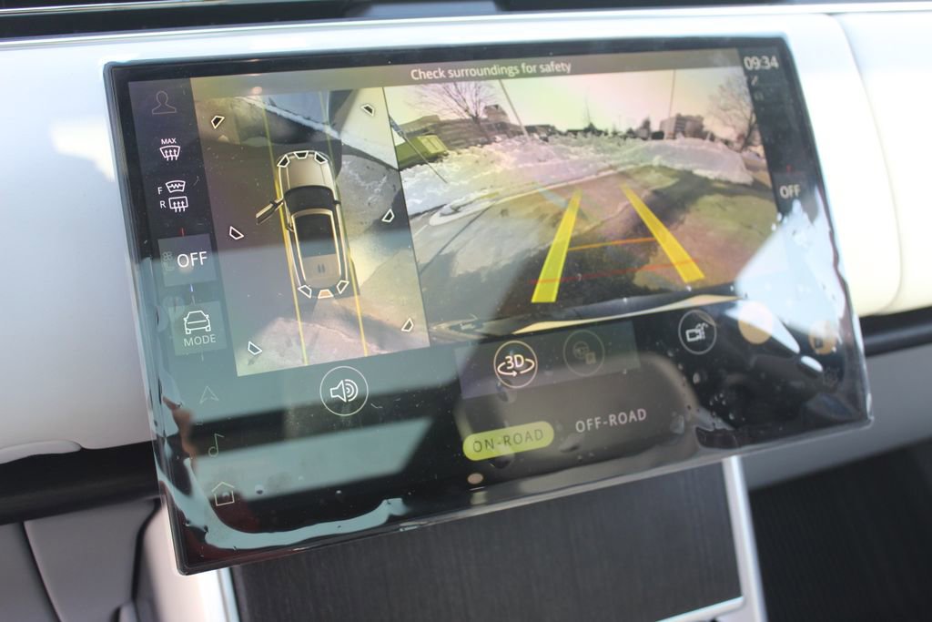 New 2026 Land Rover Range Rover SV image 18