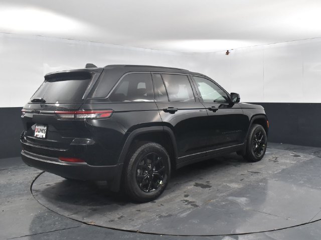 New 2026 Jeep Grand Cherokee Altitude AWD/4WD image 8