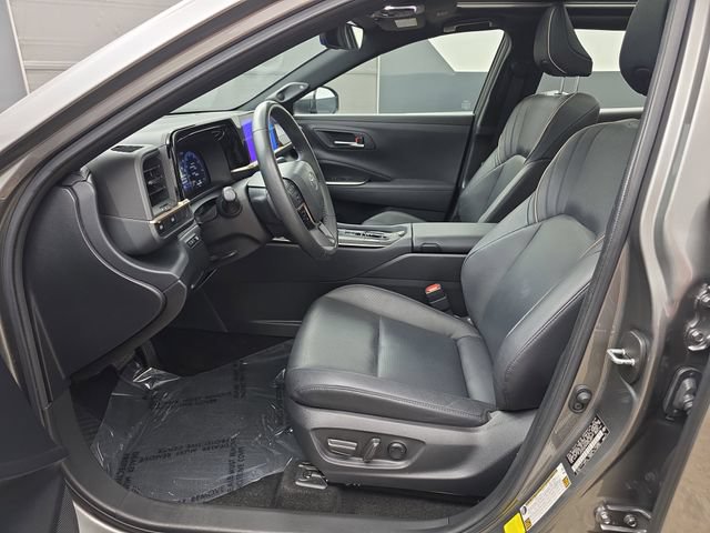 Used 2023 Toyota Crown AWD/4WD image 23