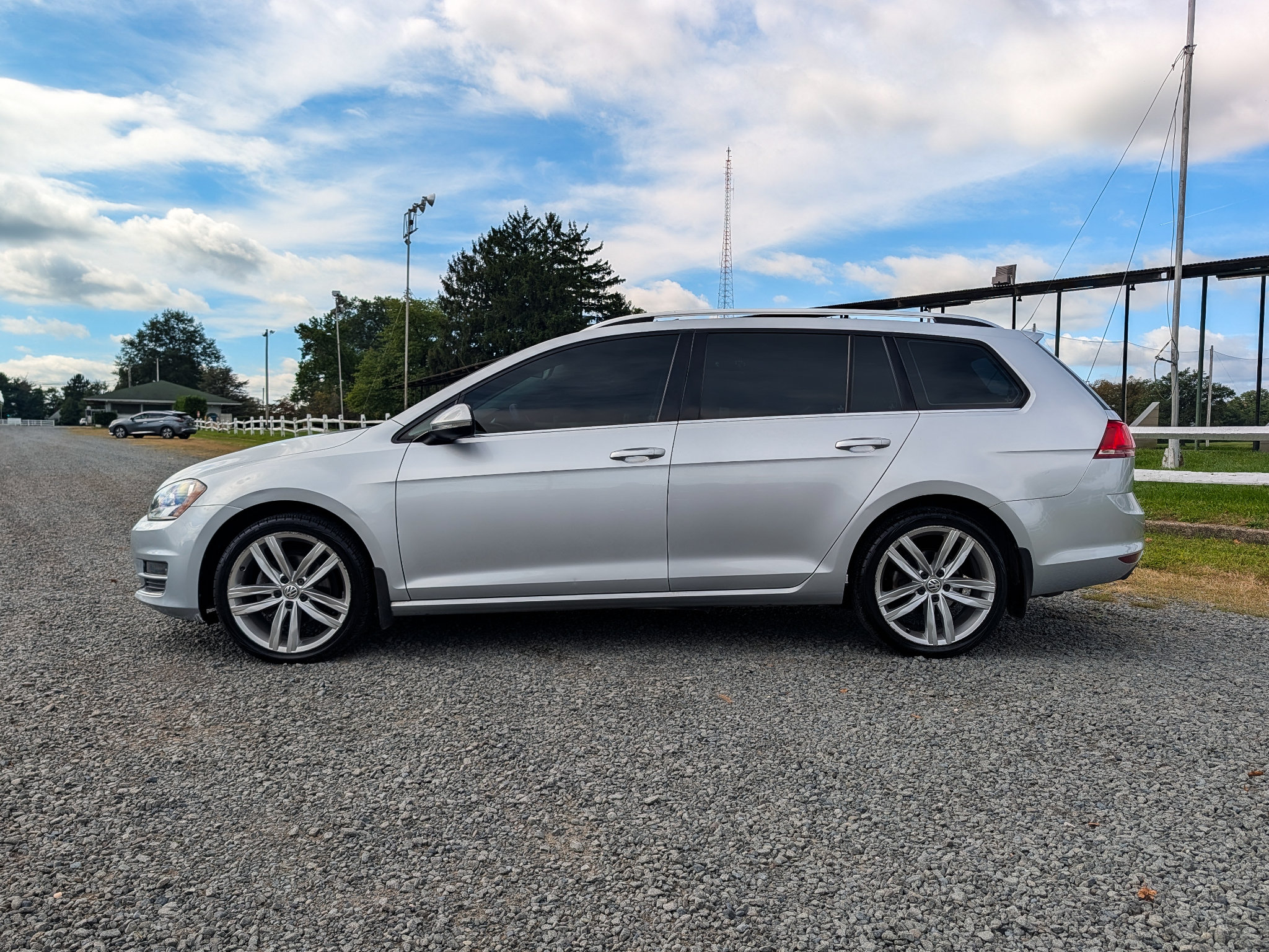 Used 2015 Volkswagen Golf SEL FWD image 9