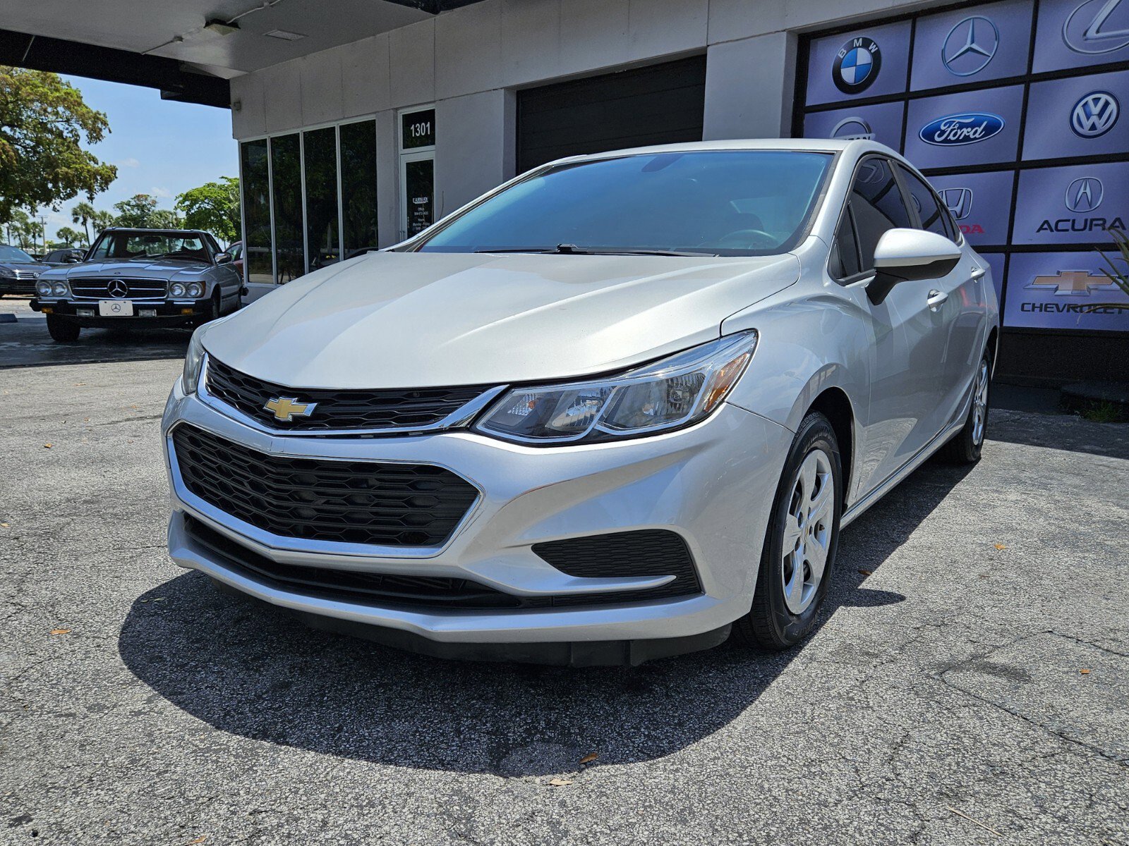 Used 2016 Chevrolet Cruze LS image 2