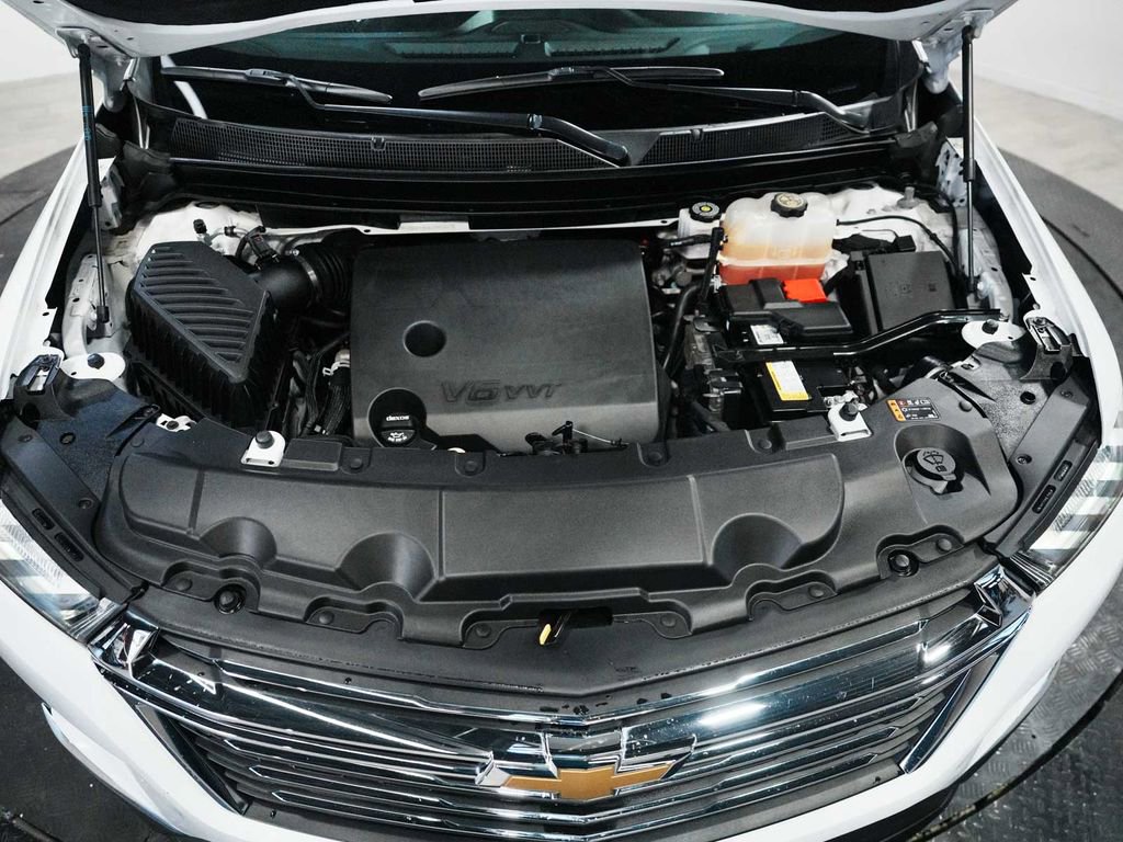 Used 2022 Chevrolet Traverse LT w/ LPO, Floor Liner Package AWD/4WD image 45