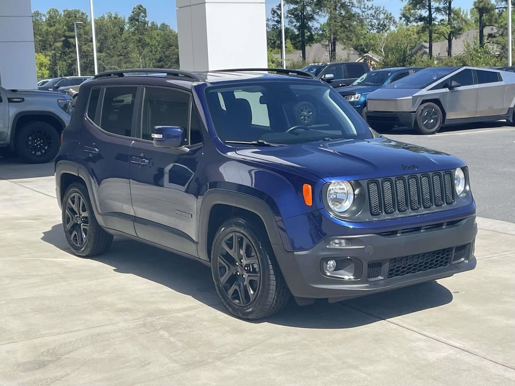 Used 2018 Jeep Renegade Altitude w/ Popular Equipment Group FWD image 4
