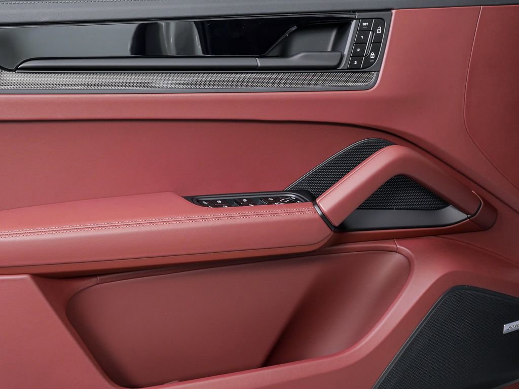 New 2026 Porsche Cayenne GTS image 6