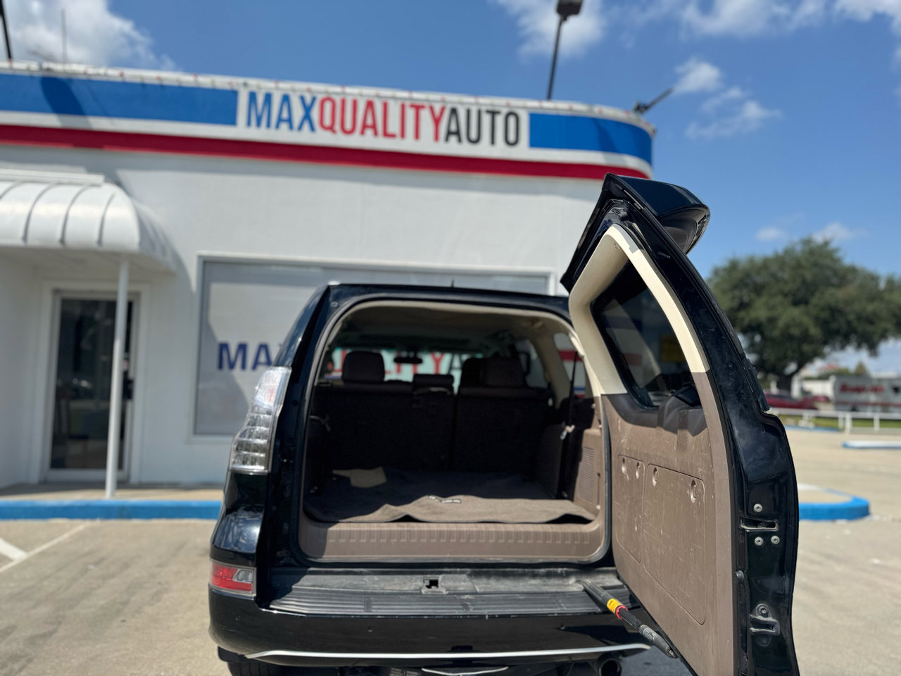 Used 2018 Lexus GX 460 Premium w/ Premium Package image 25