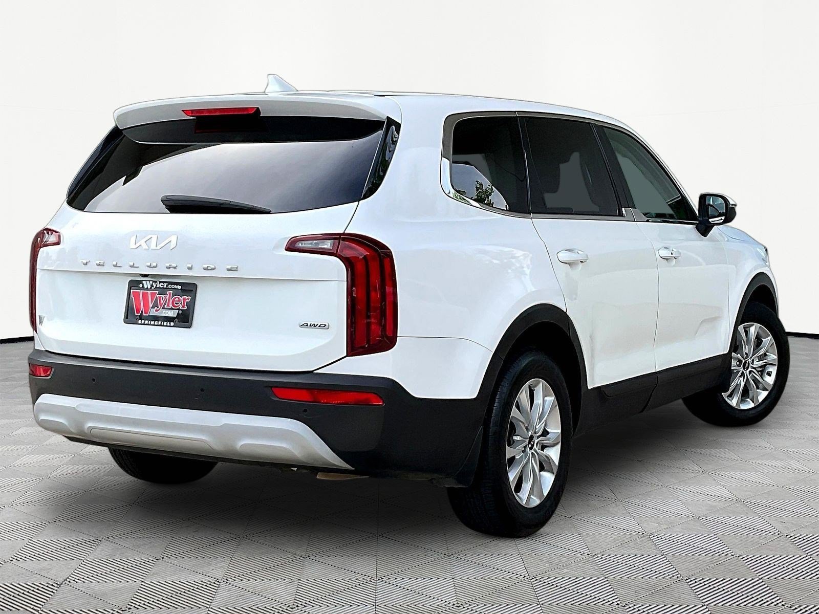 Used 2022 Kia Telluride LX AWD/4WD image 6