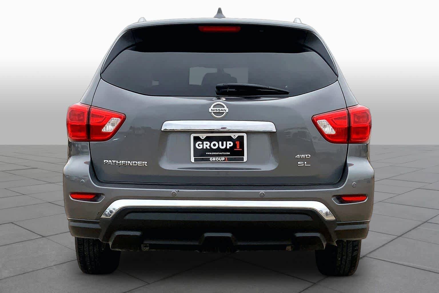 Used 2019 Nissan Pathfinder SL AWD/4WD image 5