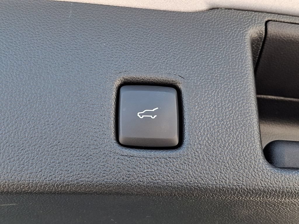 Used 2023 Ford Escape ST-Line w/ Tech Pack #1 AWD/4WD image 32