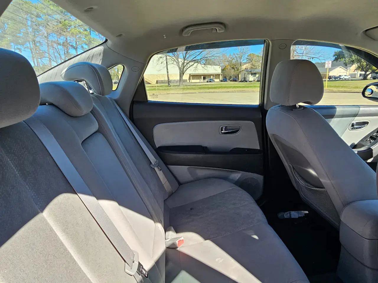 Used 2010 Hyundai Elantra w/ Comfort Pkg 2 FWD image 22