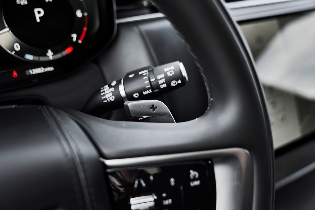 Used 2025 Land Rover Range Rover Long Wheelbase SE image 58