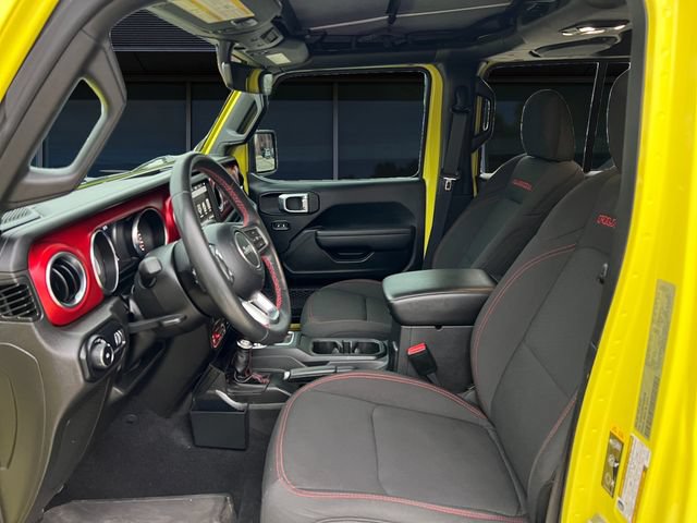 Used 2023 Jeep Wrangler Unlimited Rubicon w/ Cold Weather Group AWD/4WD image 9