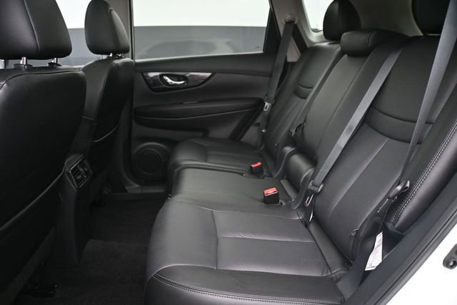 Used 2019 Nissan Rogue SL w/ Premium Package AWD/4WD image 11