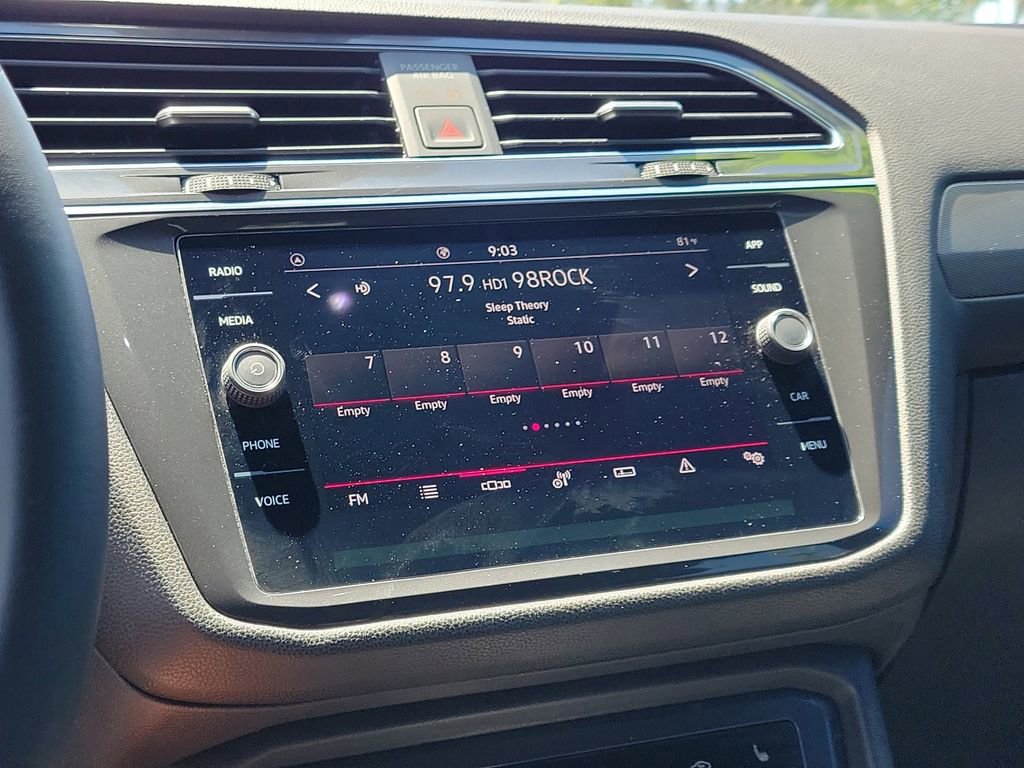 Used 2023 Volkswagen Tiguan SE R-Line FWD image 23