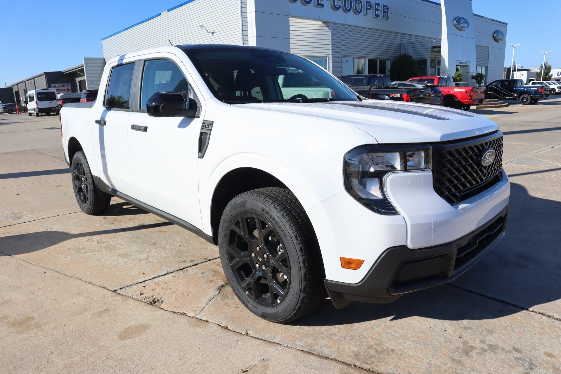 New 2025 Ford Maverick XLT w/ XLT Luxury Package