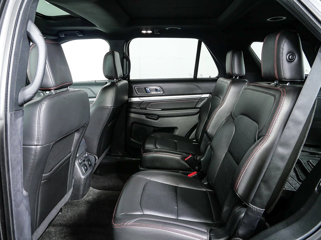 Used 2018 Ford Explorer Sport w/ Equipment Group 401A image 18