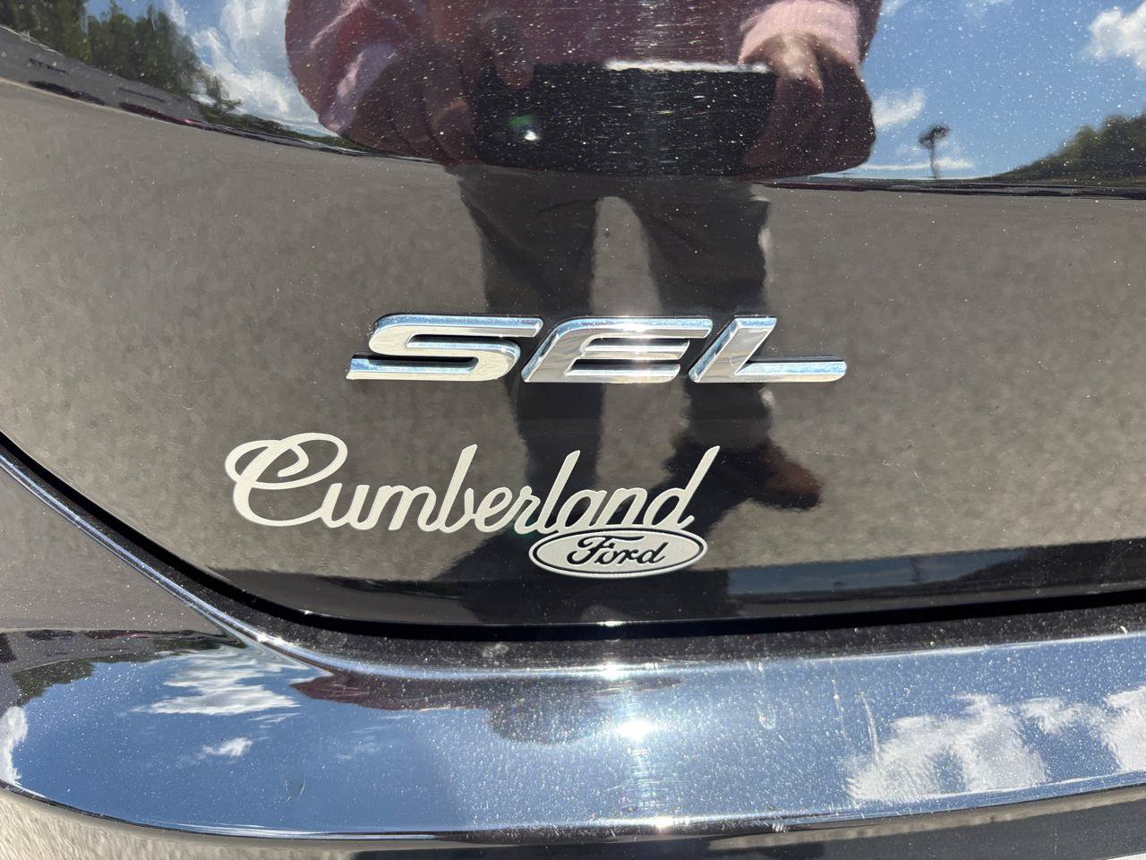 Used 2024 Ford Edge SEL w/ Convenience Package AWD/4WD image 4