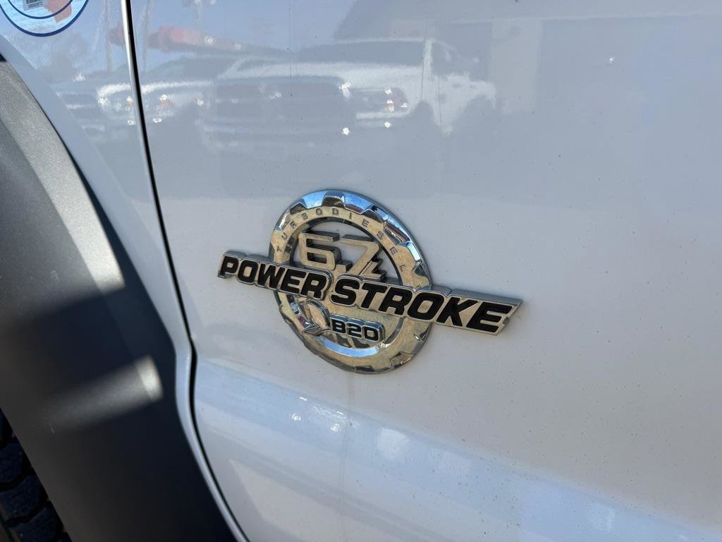 Used 2012 Ford F550 SuperCab DRW 4WD w/ Payload Upgrade Pkg image 15