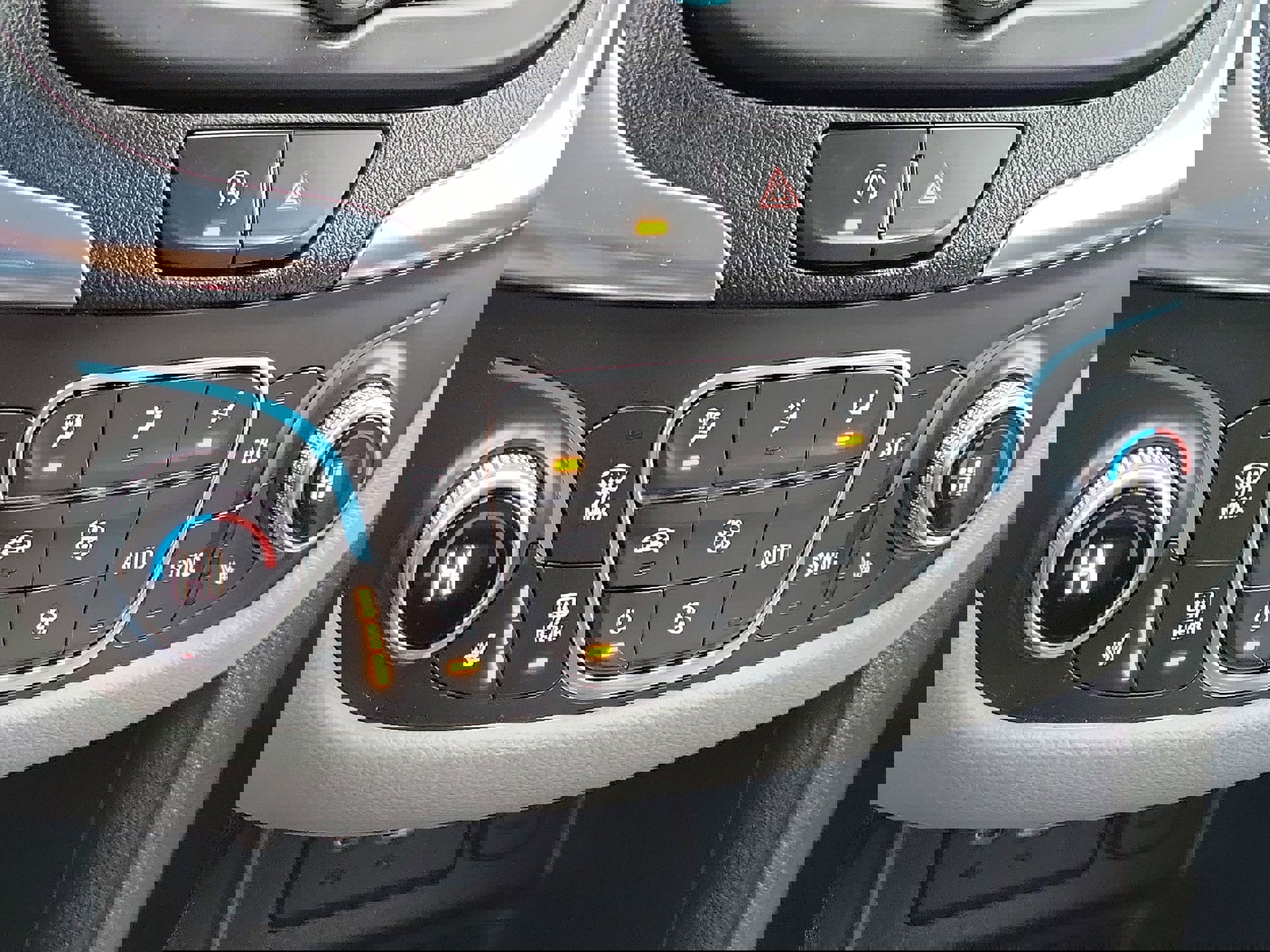 Used 2022 Chevrolet Equinox LT image 31