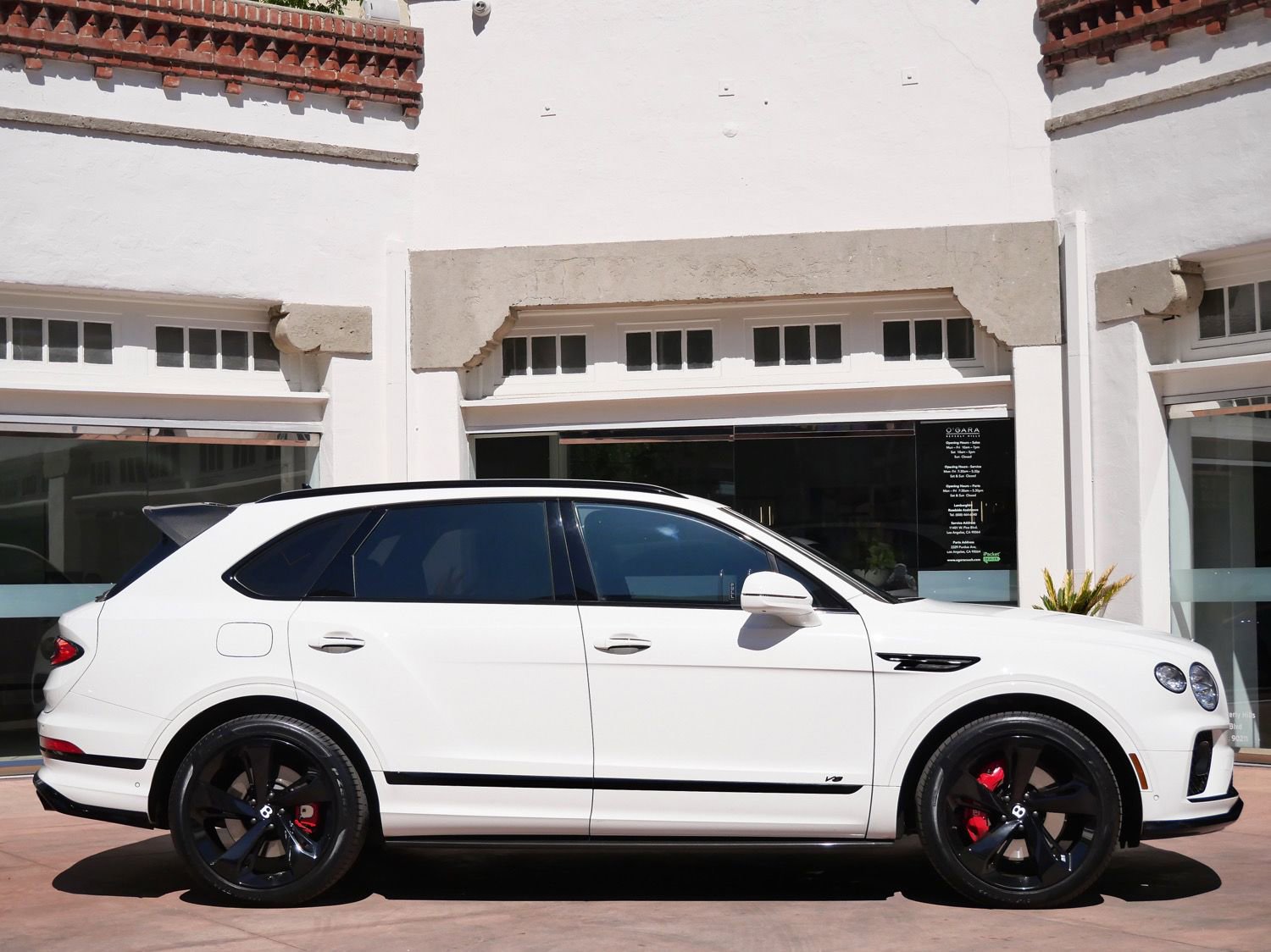 Used 2022 Bentley Bentayga image 5