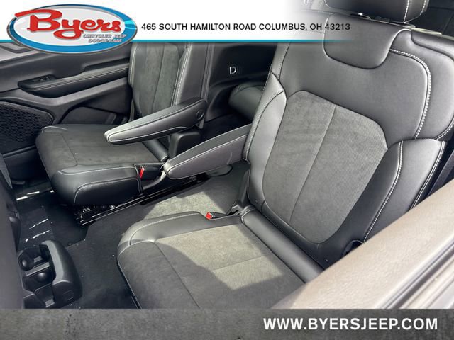 New 2025 Jeep Grand Cherokee L Altitude image 28