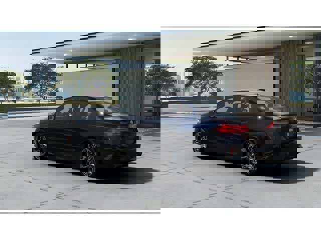 New 2027 BMW 550e xDrive image 2