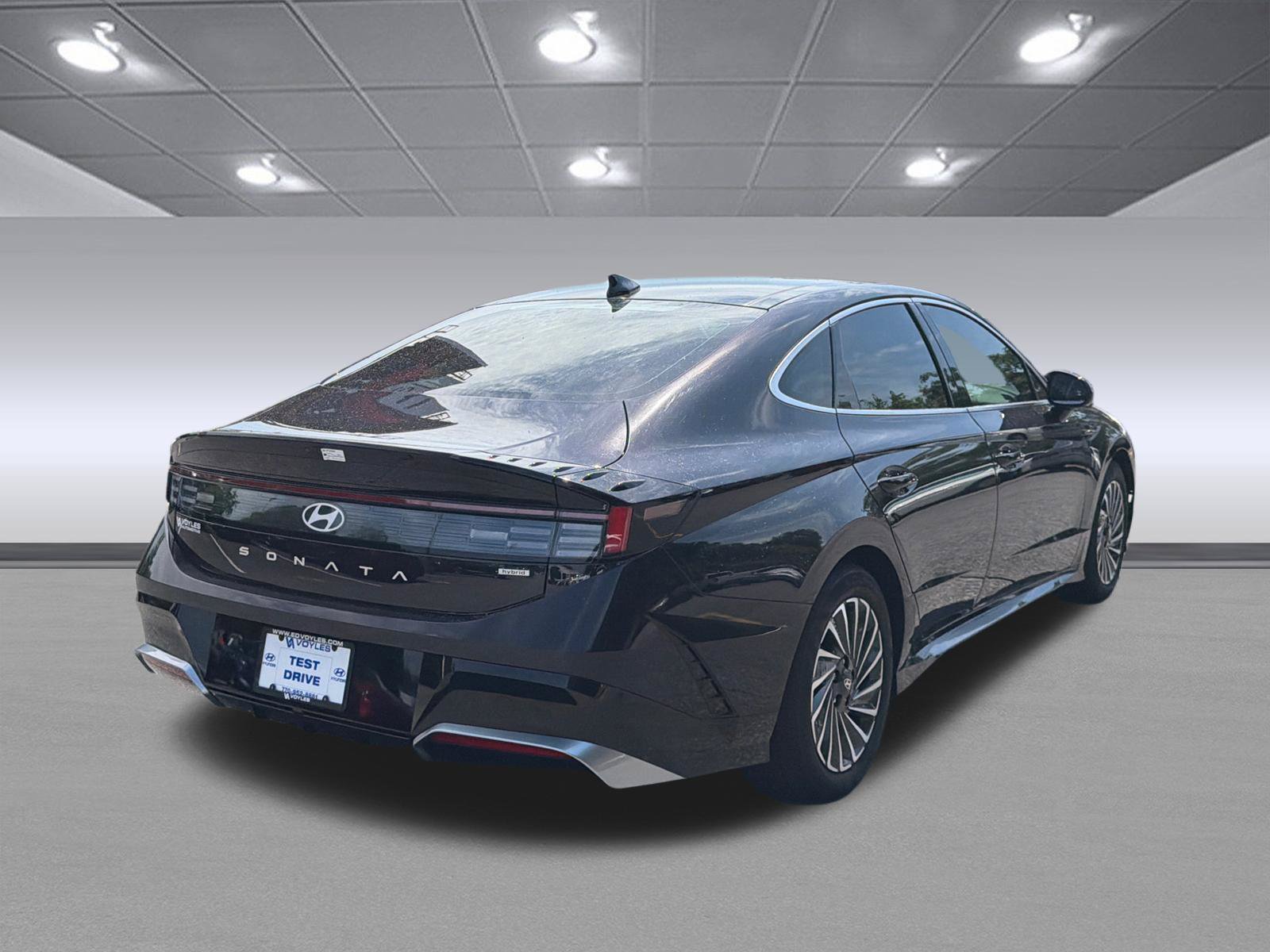 Certified 2025 Hyundai Sonata Limited FWD image 7