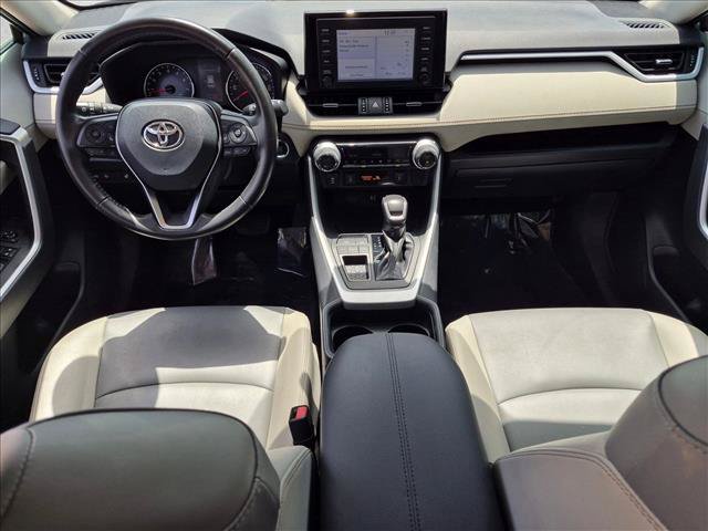 Used 2019 Toyota RAV4 XLE Premium w/ Cold Weather Package FWD image 18