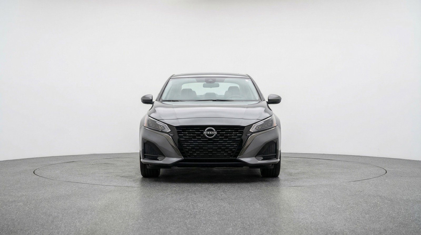 Used 2025 Nissan Altima 2.5 SV image 2